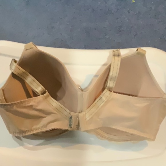 Chantelle underwire bra - Beige 38DD - Picture 2 of 4